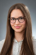 Nina Šnírovská - Lektor angličtiny Plzeň a učitel angličtiny Plzeň