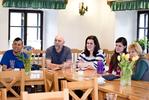 Jazyková škola ENGLISHstay.cz - JEDEN NA JEDNOHO s rodilým mluvčím - 70h angličtiny - Intenzivní pobytové kurzy v Česku: Výuka neprobíhá klasickým konvenčním způsobem v lavicích a účebnách.